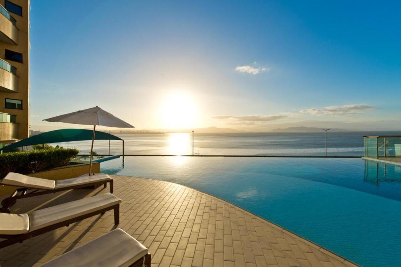 Majestic Palace Hotel Florianopolis Ngoại thất bức ảnh Infinity pool at the Westin Resort & Spa, Playa del Carmen, Mexico
