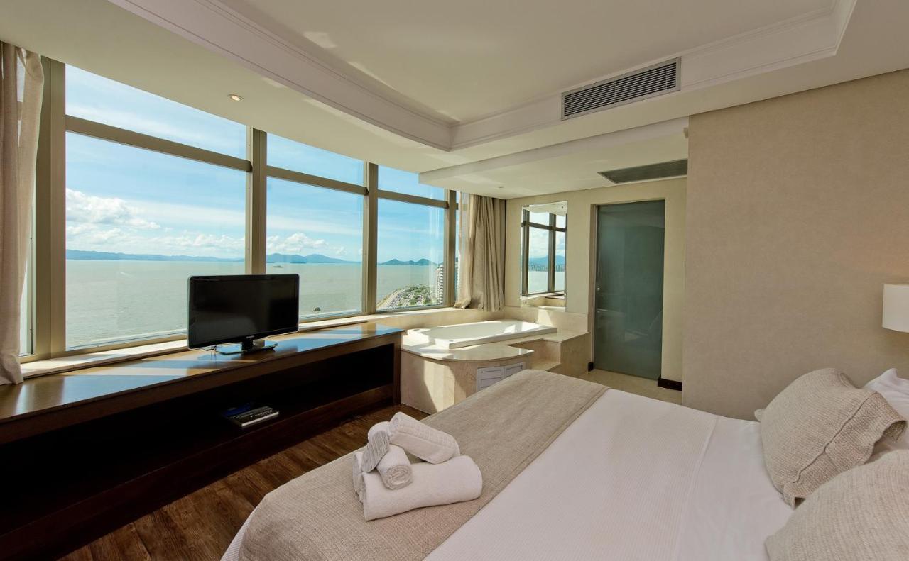 Majestic Palace Hotel Florianopolis Ngoại thất bức ảnh A room at the hotel