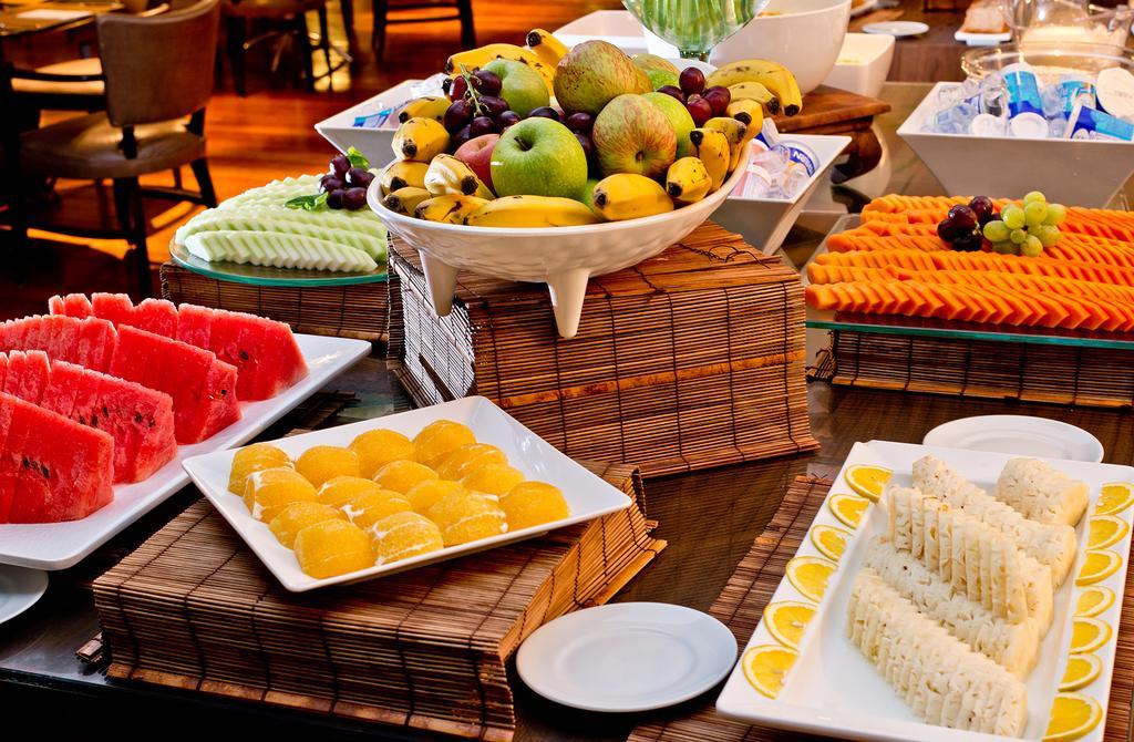 Majestic Palace Hotel Florianopolis Ngoại thất bức ảnh A fruit salad