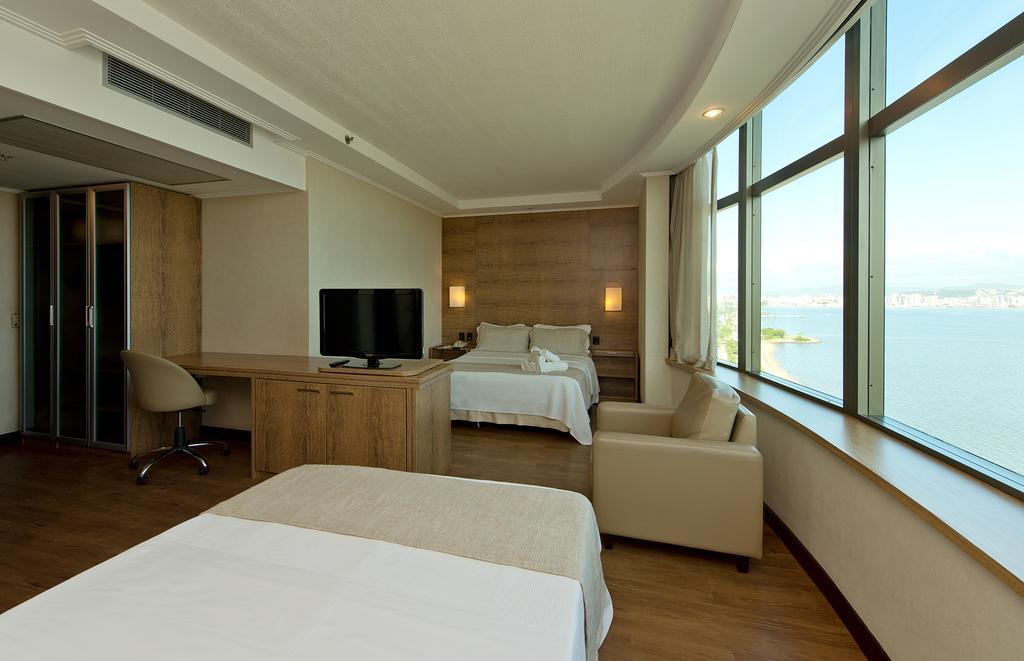 Majestic Palace Hotel Florianopolis Ngoại thất bức ảnh A room at the hotel